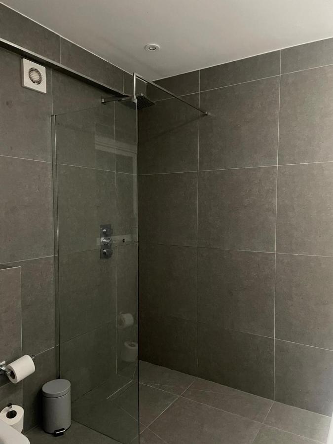 Balham, South London Spacious Guest House 5, 6 Rooms Available ภายนอก รูปภาพ